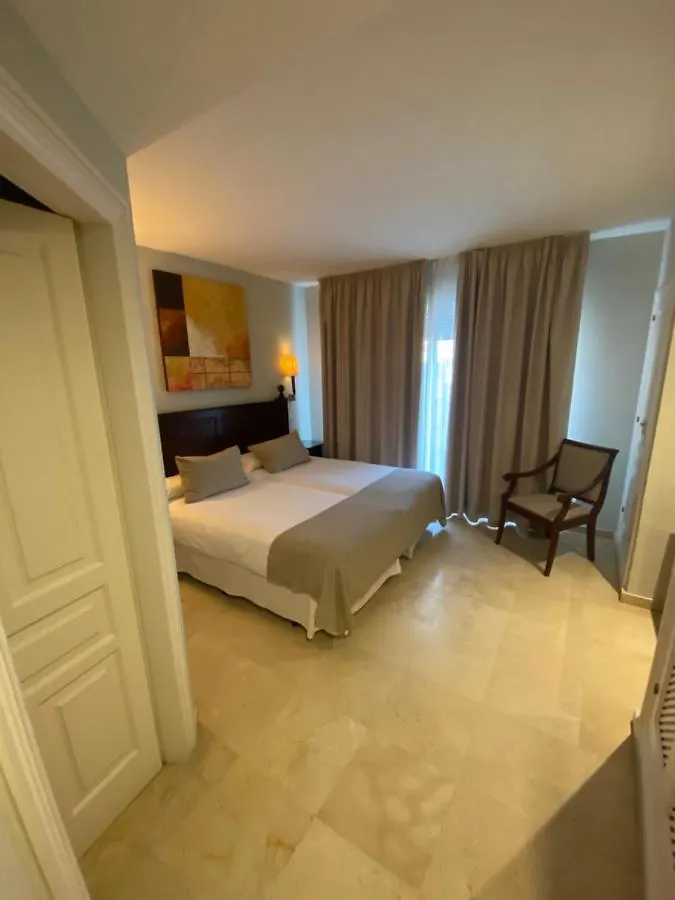 Apartamento De Lujo Elviria Urb Ona Club Marbella Apartman